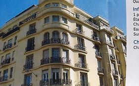 Studio Carré d'Or, à 50 m de la plage et du Négresco